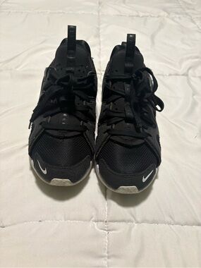 Women’s Black Nike Air Huarache